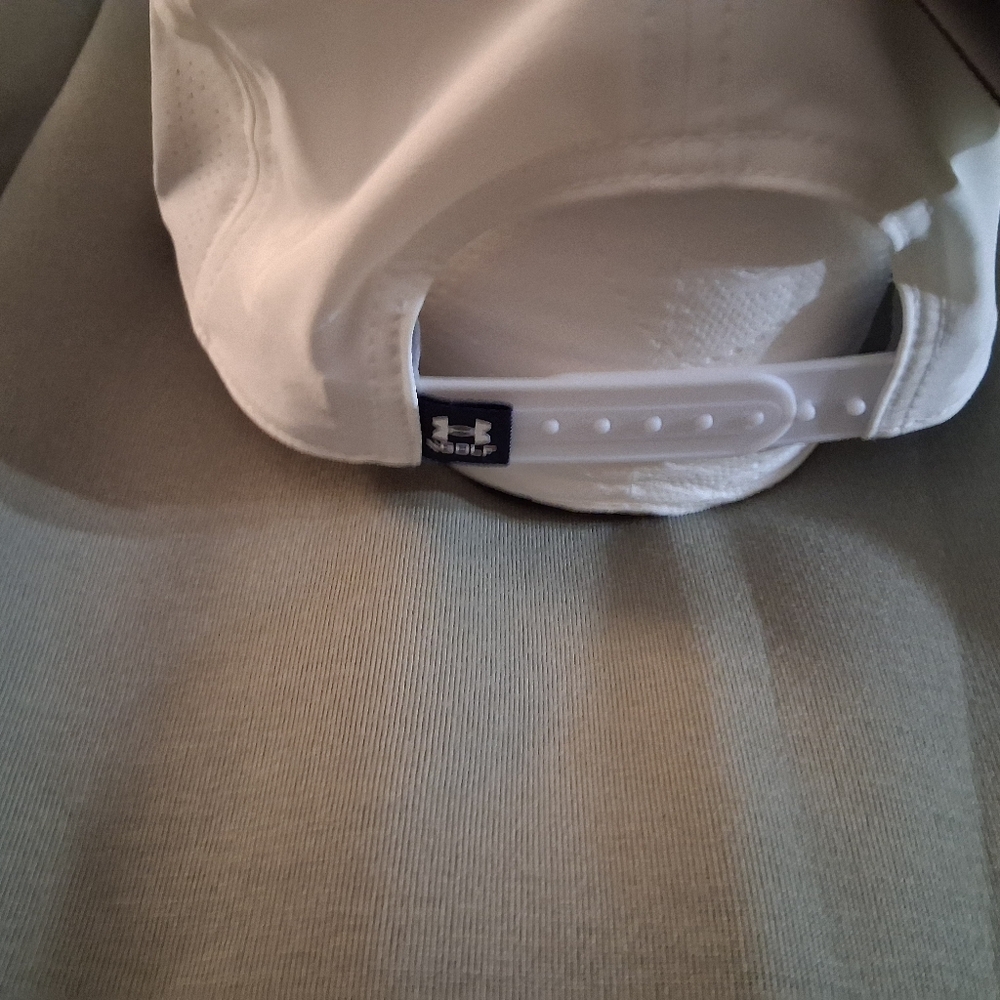 New! Under Armour Men UA Free Fit Cap Hat White Color OSFM - Picture 5 of 5